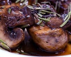 Schimbă-ți părerea despre ciuperci și amestecă-le cu legume folosind combinația potrivită de condimente