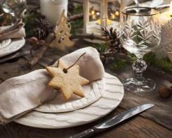 Cum decorezi masa de Crăciun