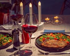 Hormonii fericirii și experiența mersului la restaurant