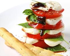 Legume și salate Caprese: câteva trucuri