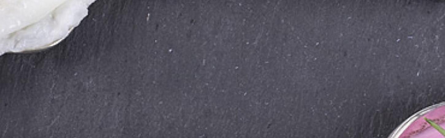 Диета - вегетарианска. За вечеря салата с царевица и зелен грах